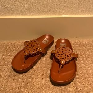 Brown dolce vita sandals